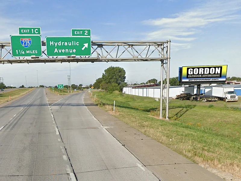Gordon billboard #49 in Wichita, north face